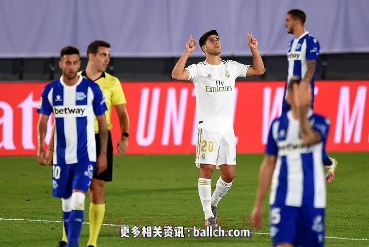 西甲-本泽马传射阿森西奥进球 皇马2-0阿拉维斯 西甲-本泽马传射阿森西奥进球 皇马2-0阿拉维斯